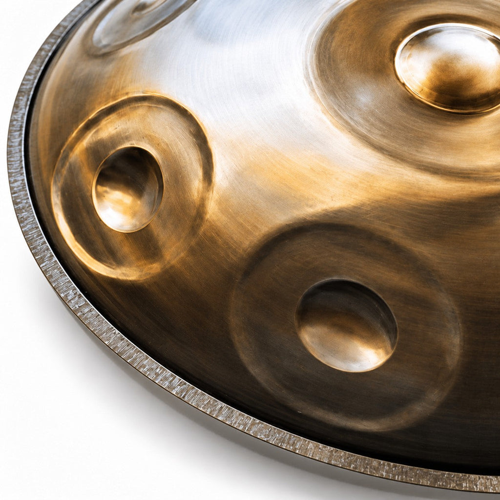 Handpan D-Moll Kurd Premium in Gold, Detailansicht