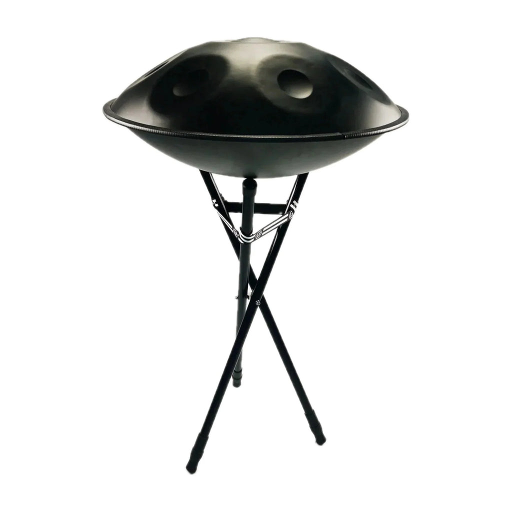 Handpan auf dem Dreibein-Ständer